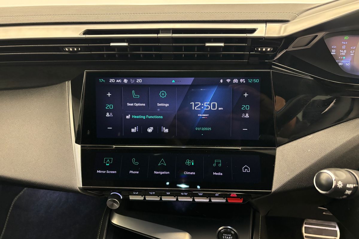 2021 Peugeot 308 GT P84