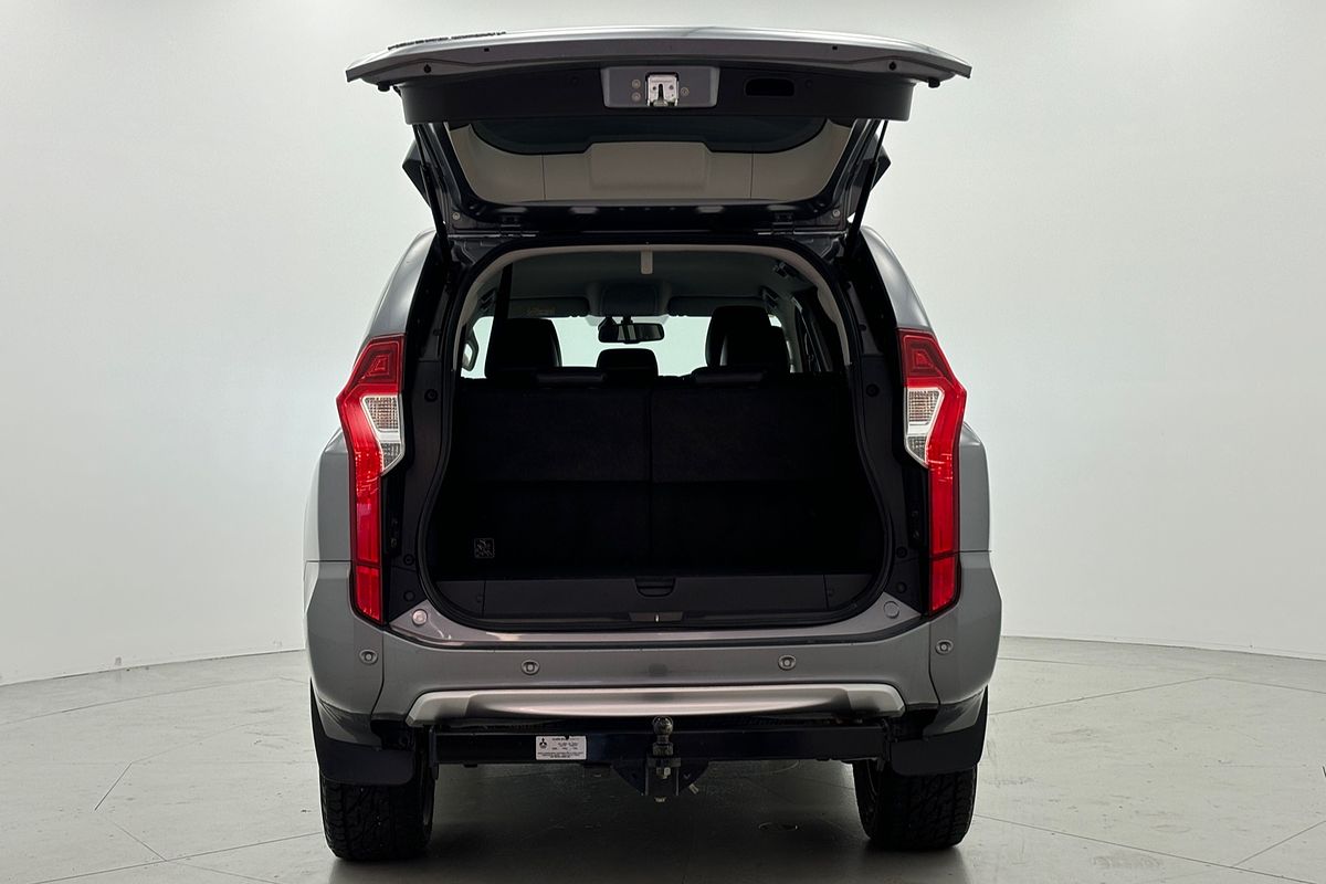 2017 Mitsubishi Pajero Sport GLS QE