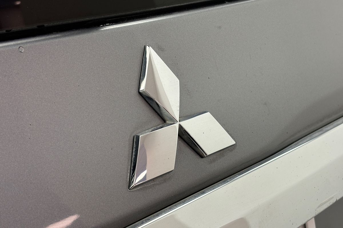 2017 Mitsubishi Pajero Sport GLS QE