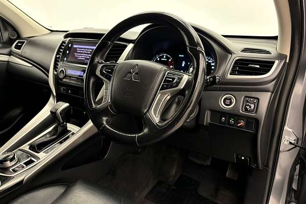 2017 Mitsubishi Pajero Sport GLS QE