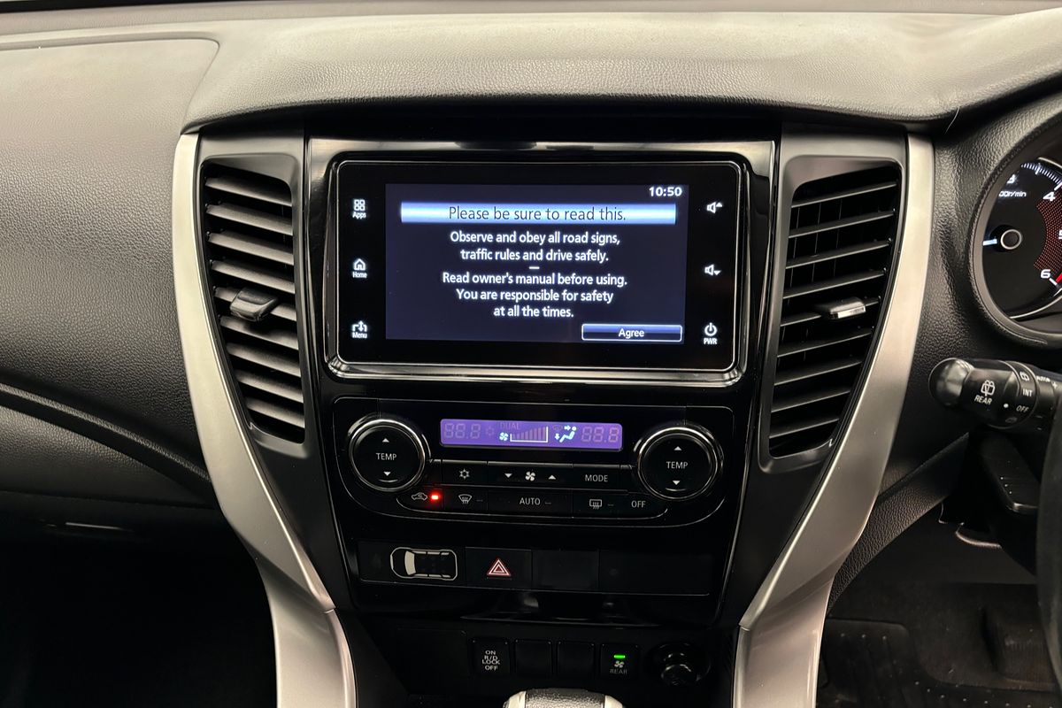 2017 Mitsubishi Pajero Sport GLS QE