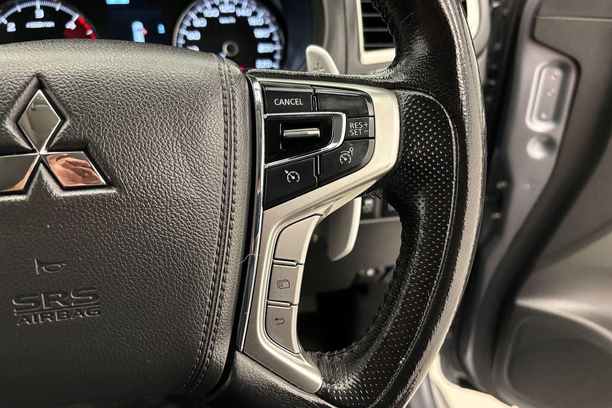 2017 Mitsubishi Pajero Sport GLS QE