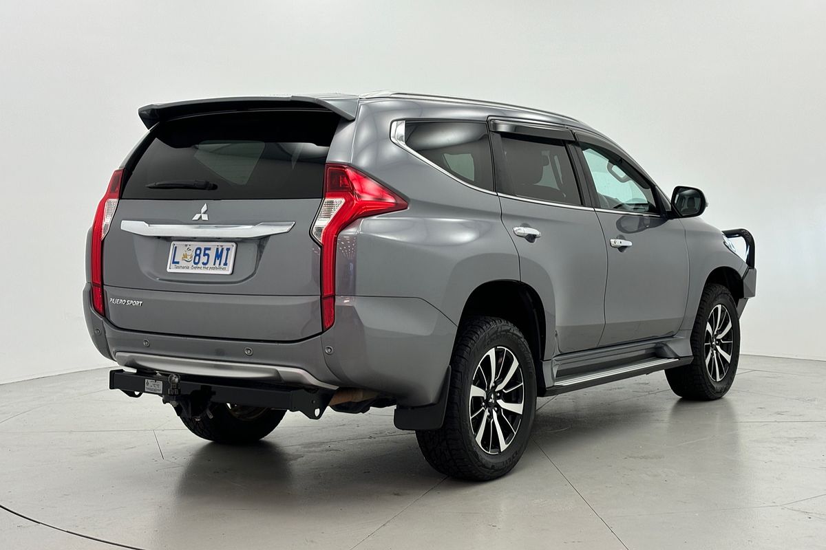 2017 Mitsubishi Pajero Sport GLS QE