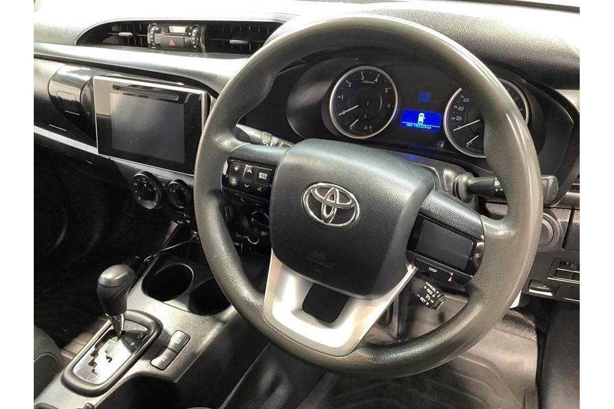 2017 Toyota Hilux SR GUN126R 4X4