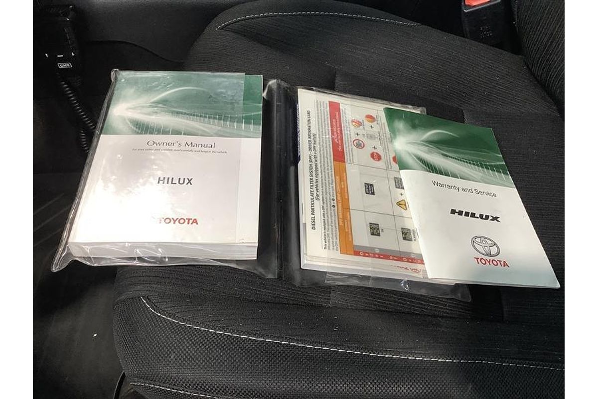 2017 Toyota Hilux SR GUN126R 4X4