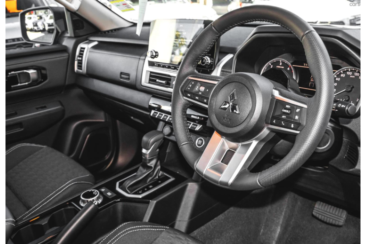 2025 Mitsubishi Triton GLS MV 4X4