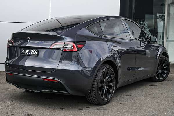 2023 Tesla Model Y Rear-Wheel Drive