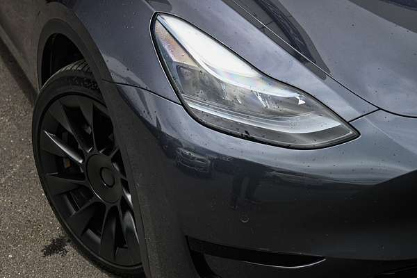 2023 Tesla Model Y Rear-Wheel Drive