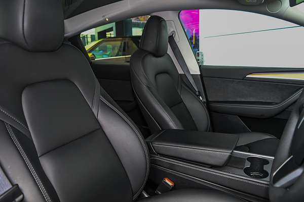 2023 Tesla Model Y Rear-Wheel Drive