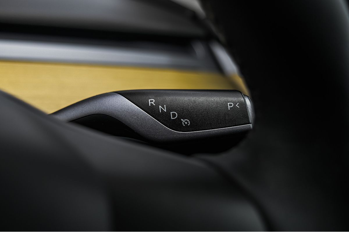 2023 Tesla Model Y Rear-Wheel Drive