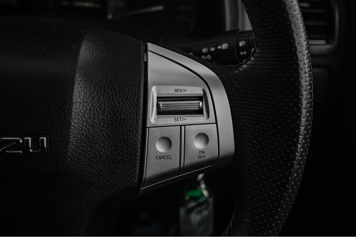 2019 Isuzu MU-X LS-U