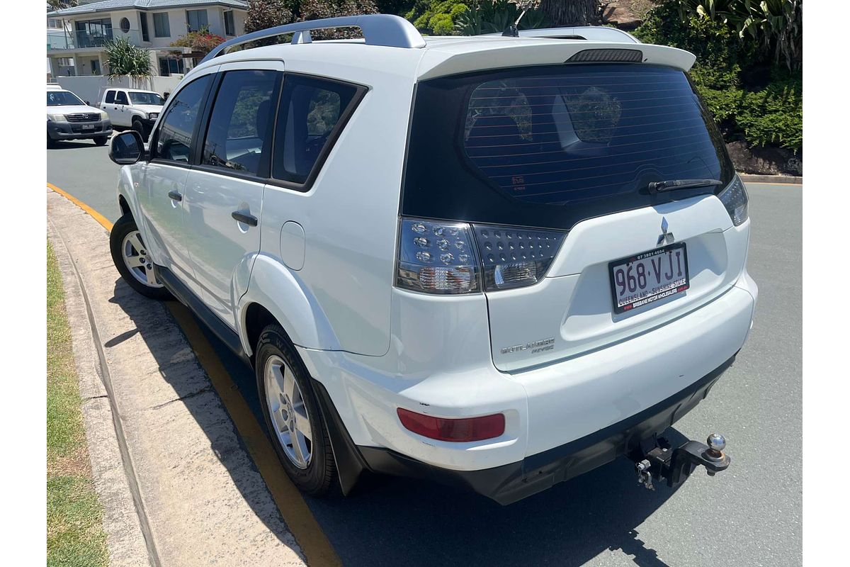 2010 Mitsubishi Outlander LS ZH