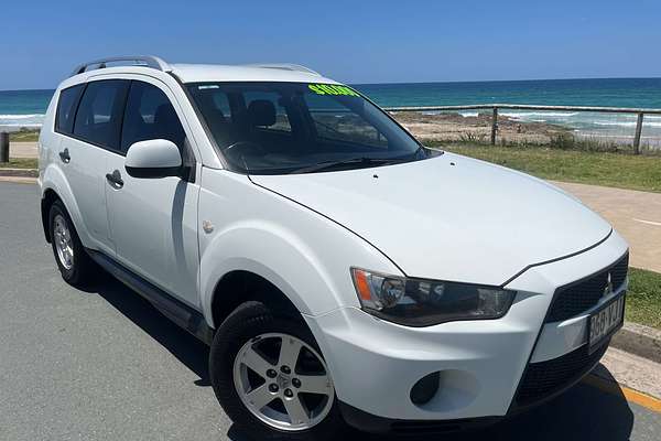 2010 Mitsubishi Outlander LS ZH