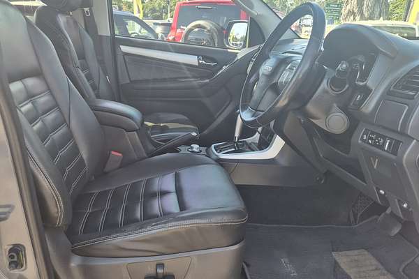 2019 Isuzu MU-X LS-T