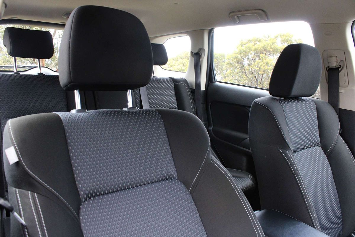 2018 Mitsubishi Outlander ES ZL