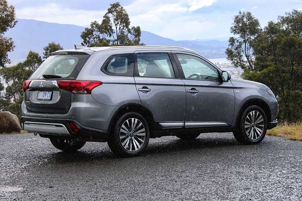 2018 Mitsubishi Outlander ES ZL