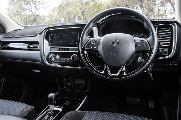 2018 Mitsubishi Outlander ES ZL