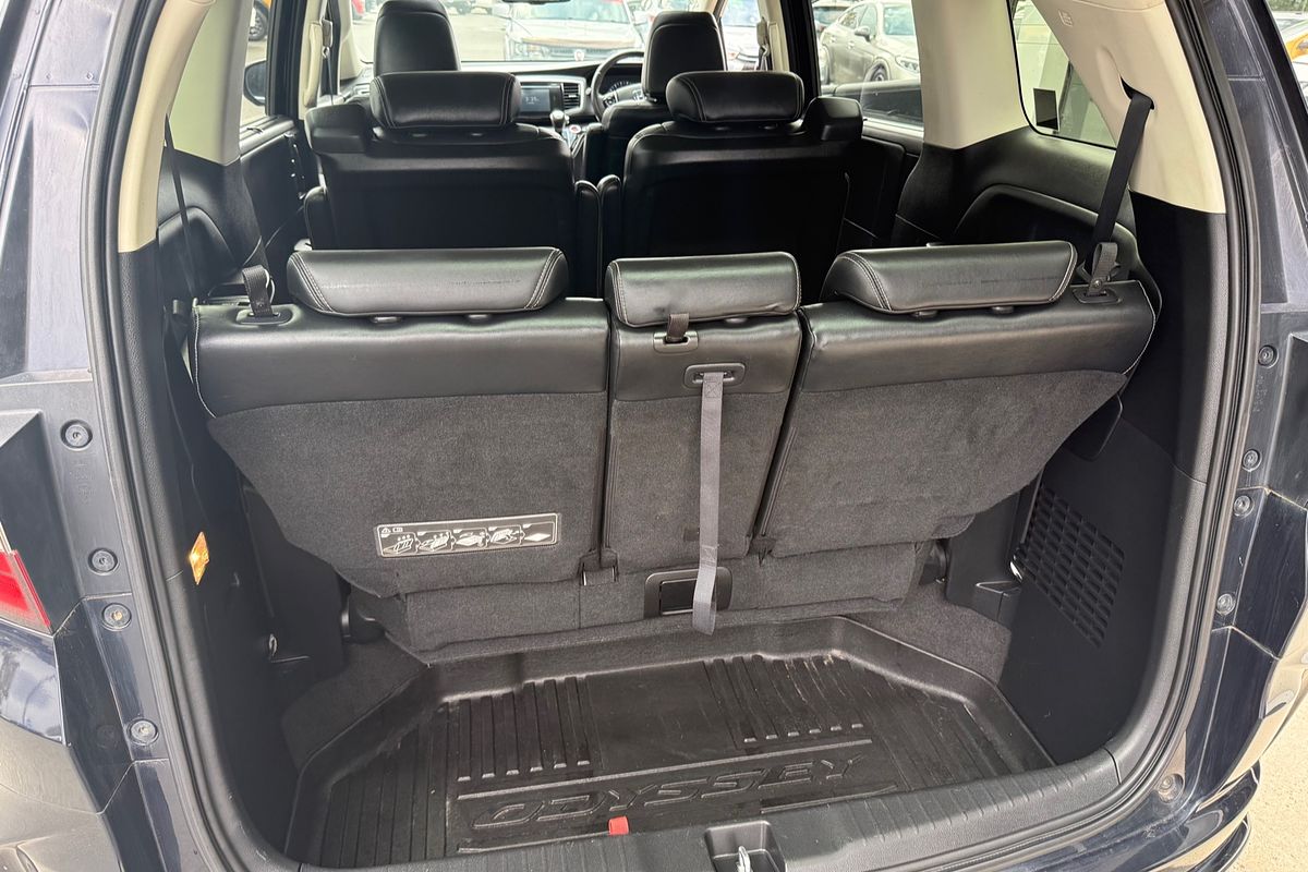 2016 Honda Odyssey VTi-L 5th Gen