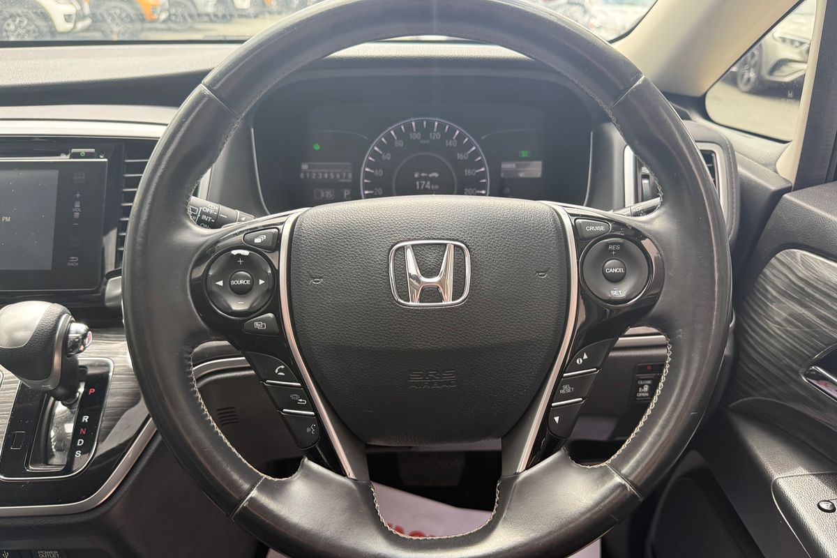 2016 Honda Odyssey VTi-L 5th Gen