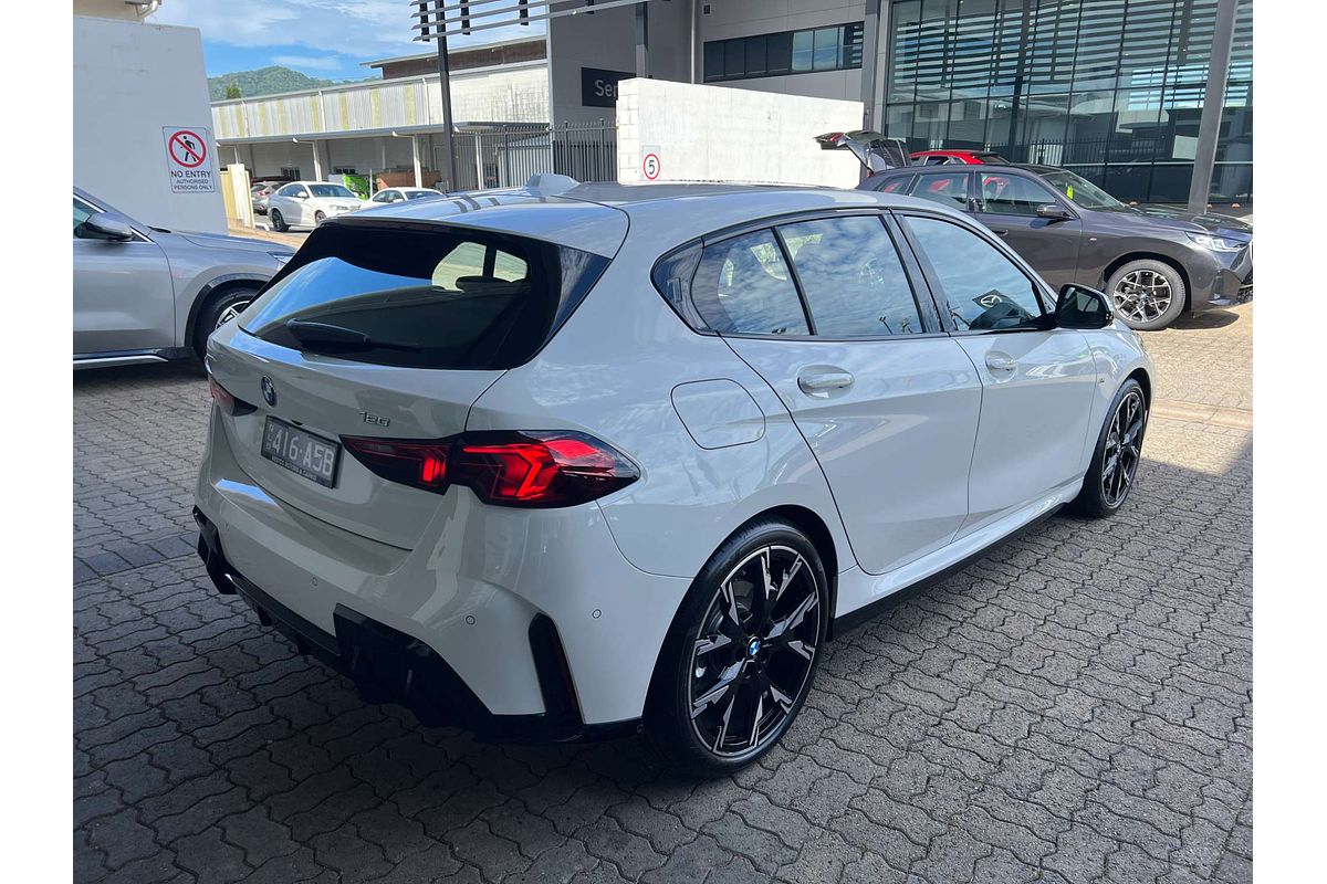 2025 BMW 1 Series 120 M Sport F70
