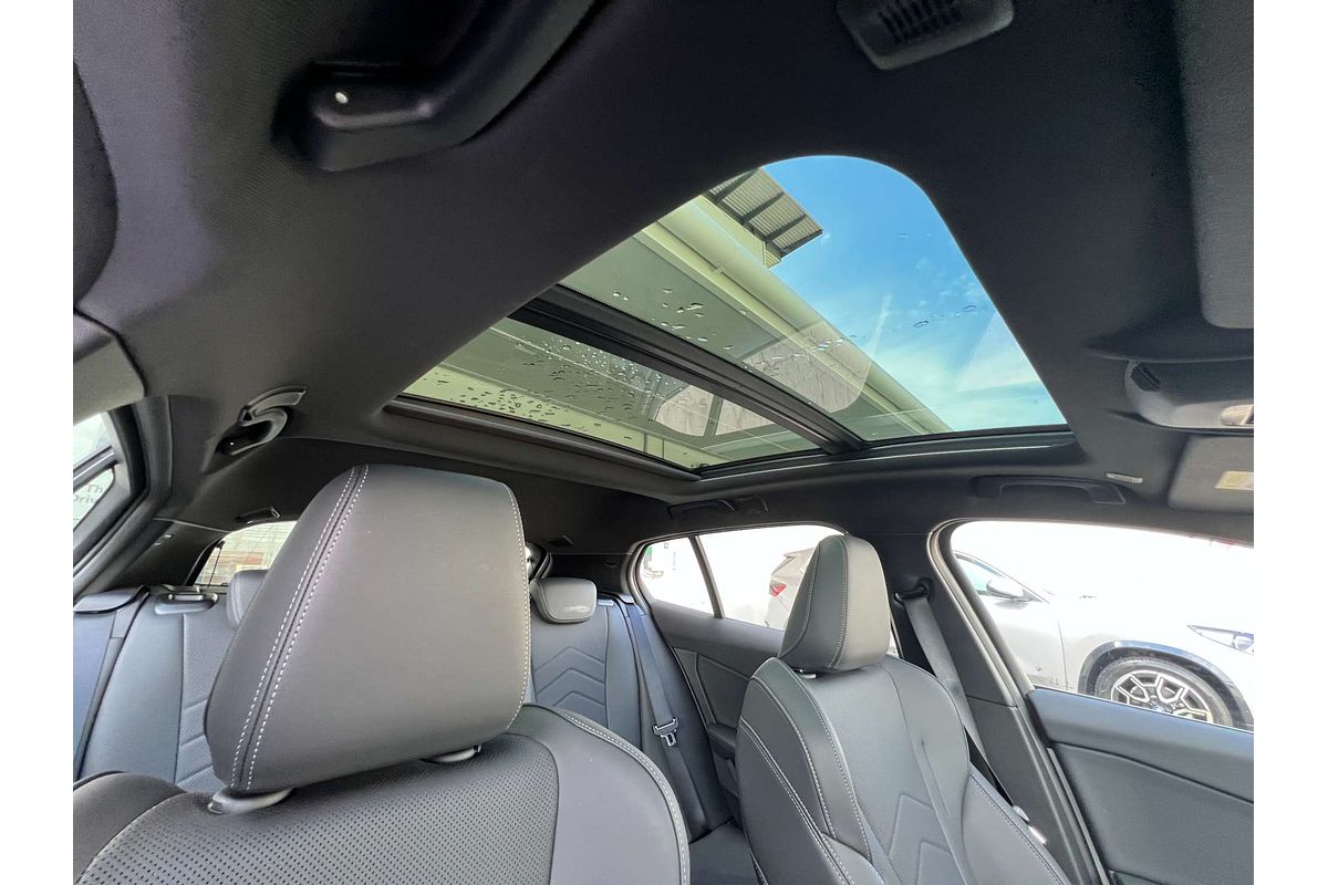 2025 BMW 1 Series 120 M Sport F70