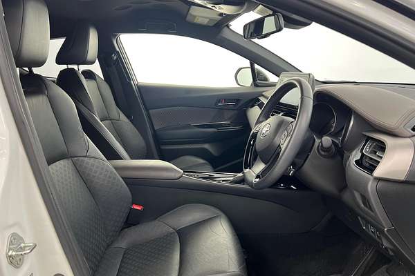 2022 Toyota C-HR Koba NGX50R