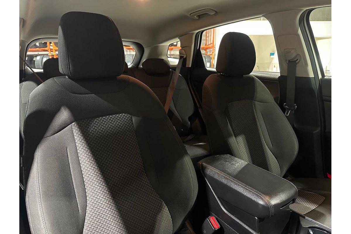 2022 Kia Sportage S NQ5