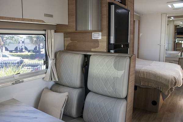 2025 Jayco SIGNATURE MOTORHOME FA.25-1.LE.SG-MY25