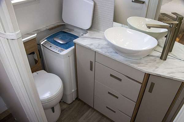 2025 Jayco SIGNATURE MOTORHOME FA.25-1.LE.SG-MY25