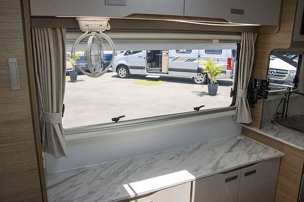 2025 Jayco SIGNATURE MOTORHOME FA.25-1.LE.SG-MY25