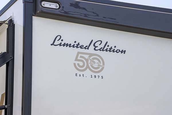 2025 Jayco SIGNATURE MOTORHOME FA.25-1.LE.SG-MY25