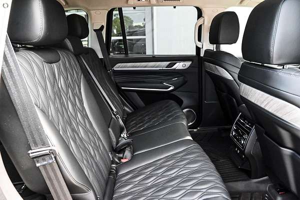 2025 GWM Tank 500 Ultra Hybrid P03