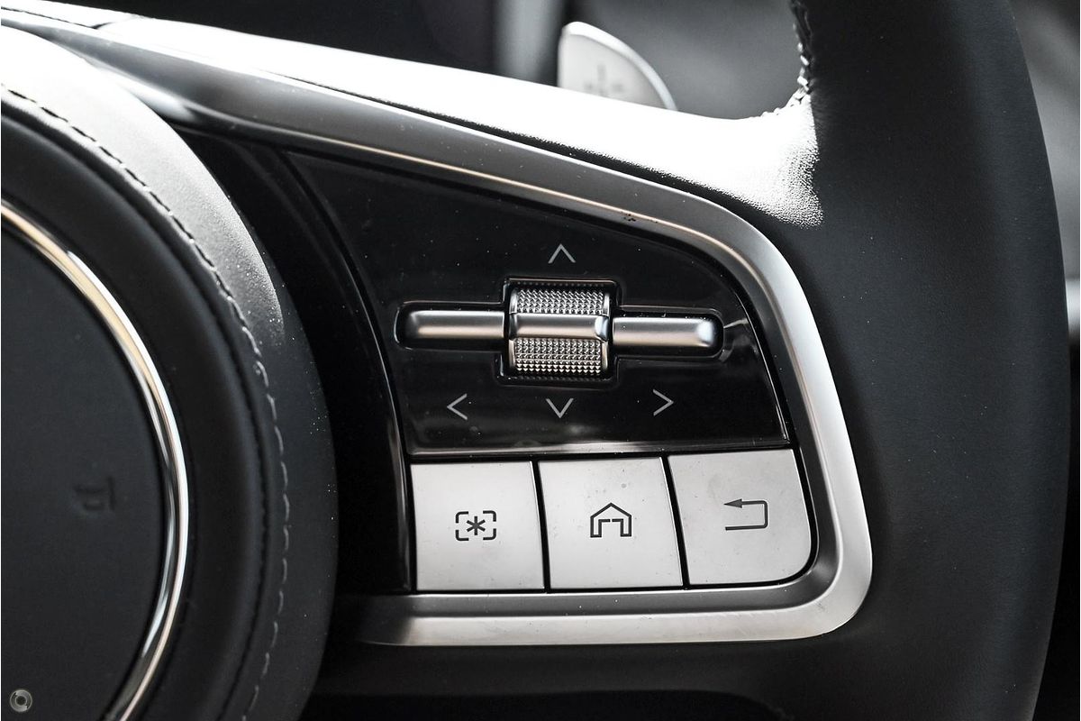 2025 GWM Tank 500 Ultra Hybrid P03