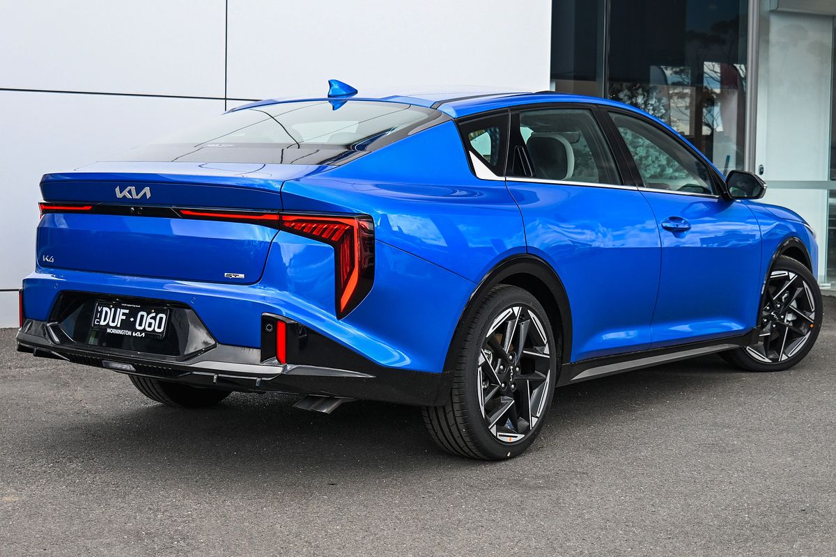 2025 Kia K4 GT-Line CL4m