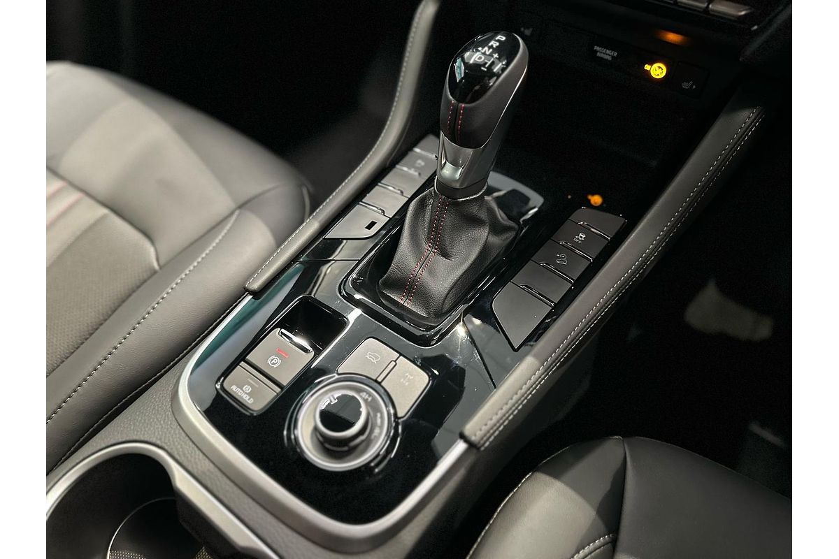 2025 Isuzu MU-X X-TERRAIN