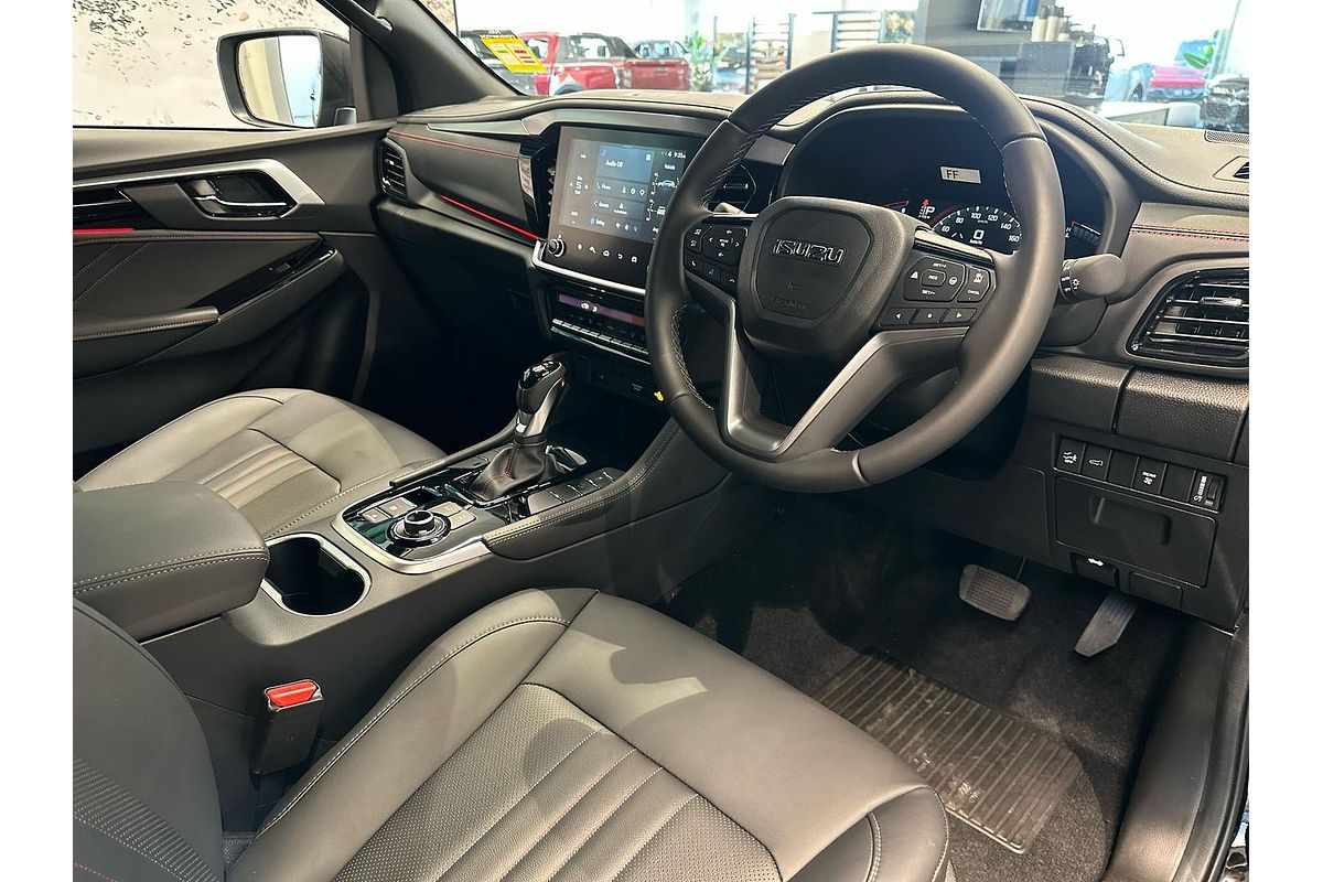 2025 Isuzu MU-X X-TERRAIN