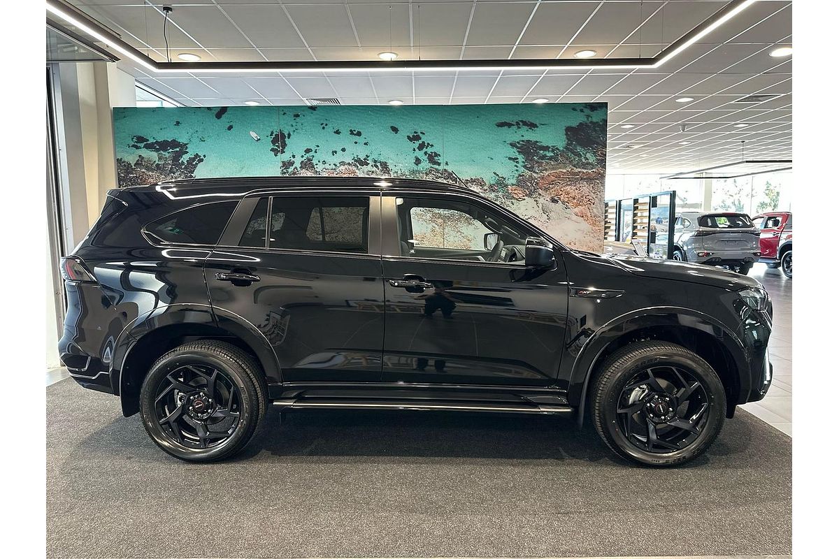 2025 Isuzu MU-X X-TERRAIN