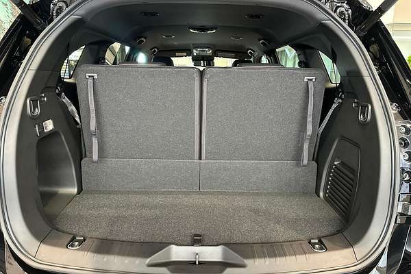 2025 Isuzu MU-X X-TERRAIN