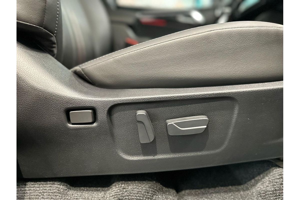 2025 Isuzu MU-X X-TERRAIN