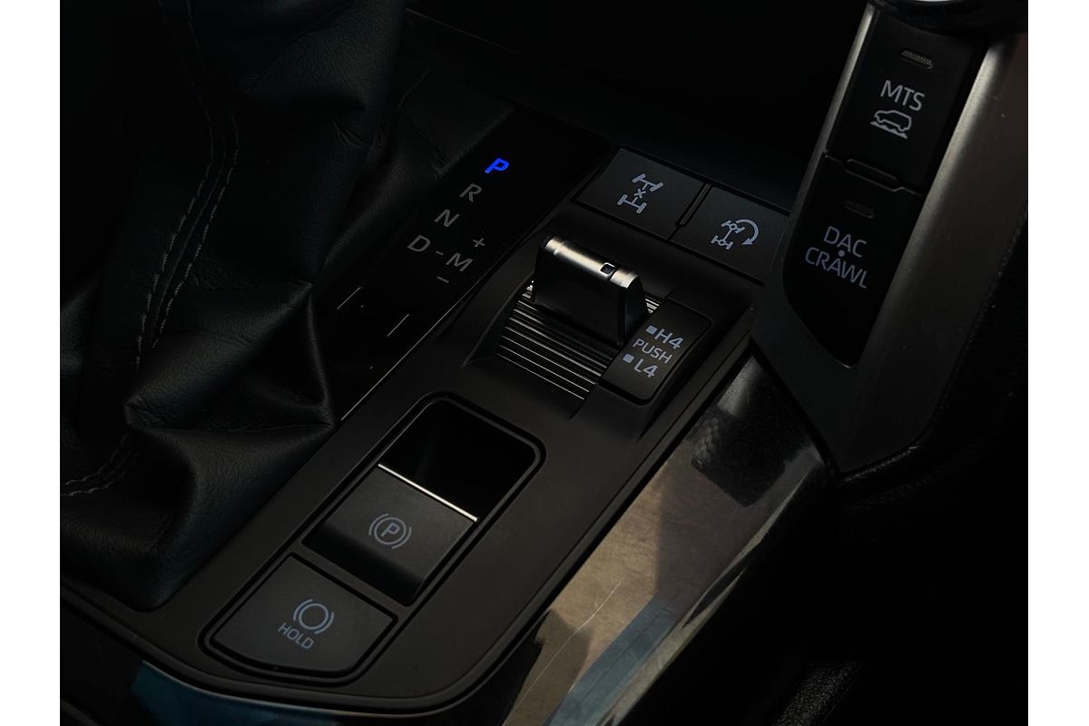 2023 Toyota Landcruiser GXL FJA300R