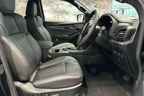 2025 Isuzu MU-X LS-T