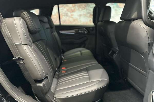 2025 Isuzu MU-X LS-T