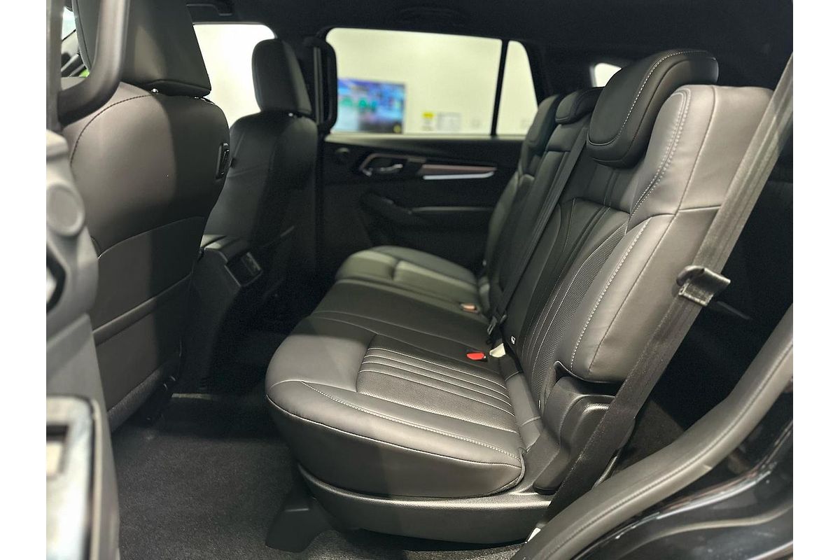 2025 Isuzu MU-X LS-T