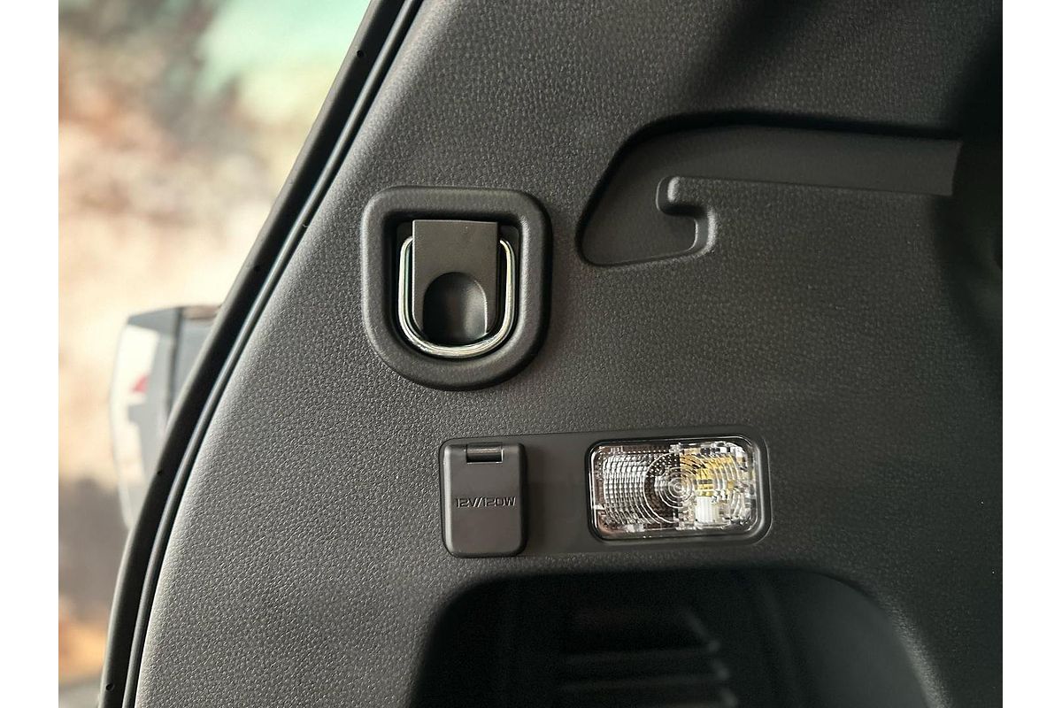 2025 Isuzu MU-X LS-T