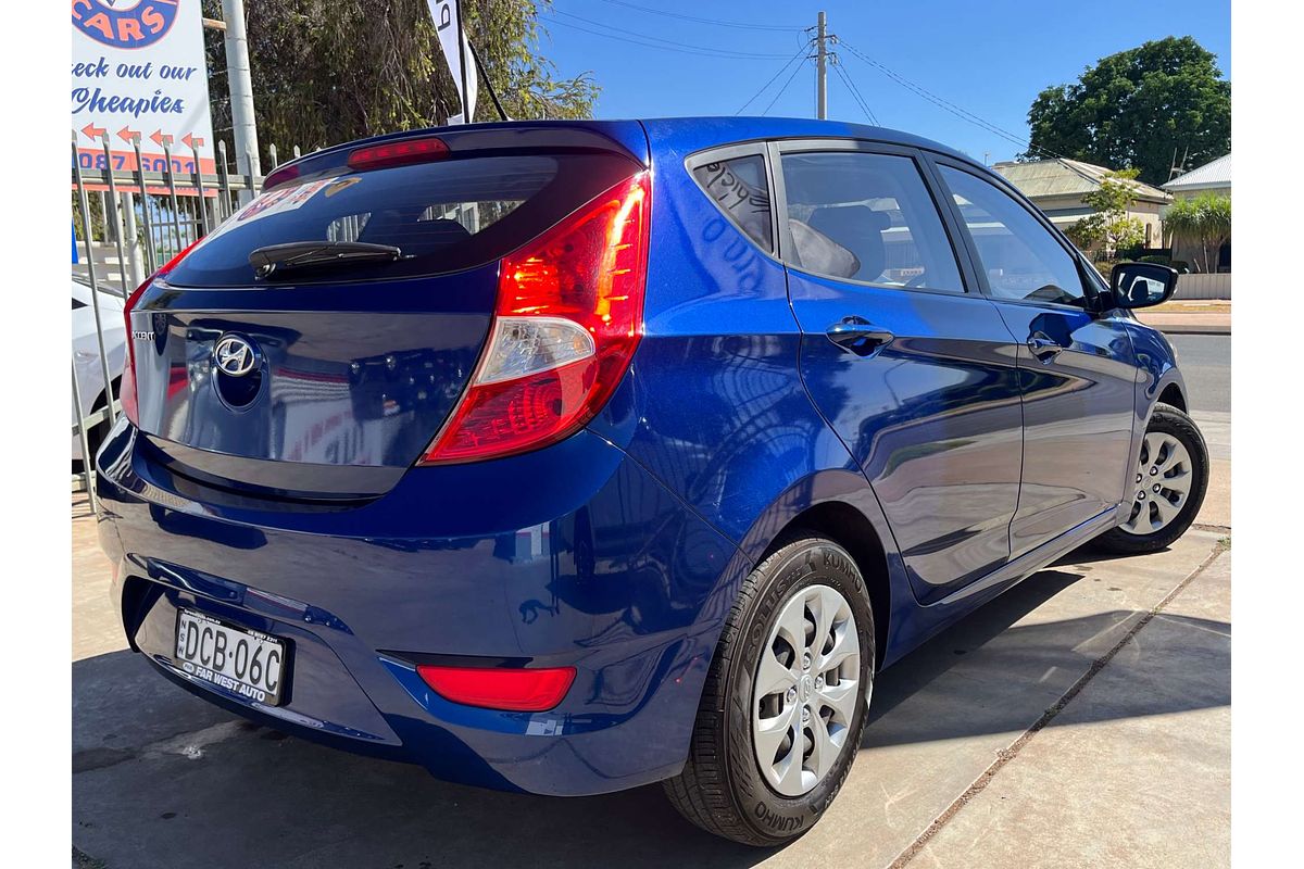 2016 Hyundai Accent Active RB4