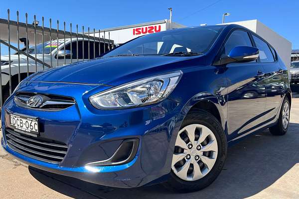 2016 Hyundai Accent Active RB4