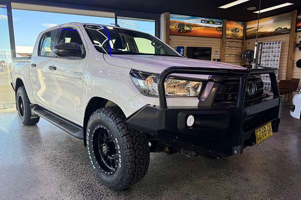 2020 Toyota Hilux SR GUN126R 4X4