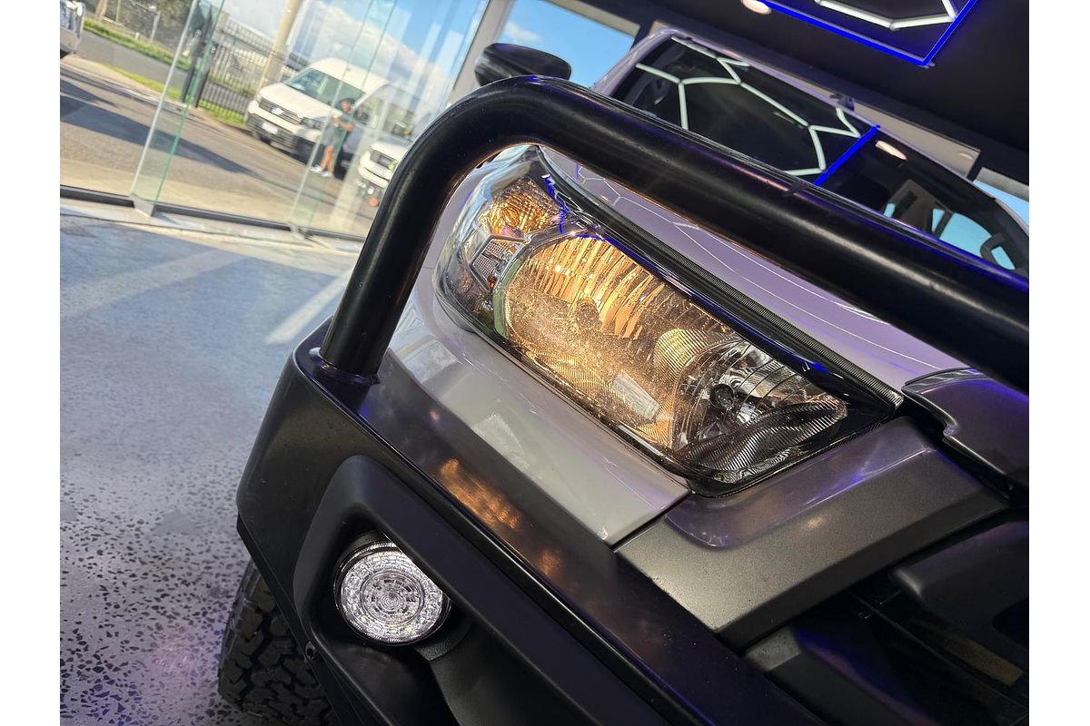 2020 Toyota Hilux SR GUN126R 4X4