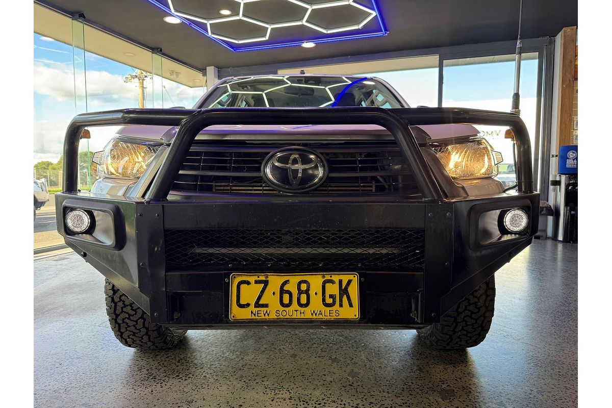 2020 Toyota Hilux SR GUN126R 4X4