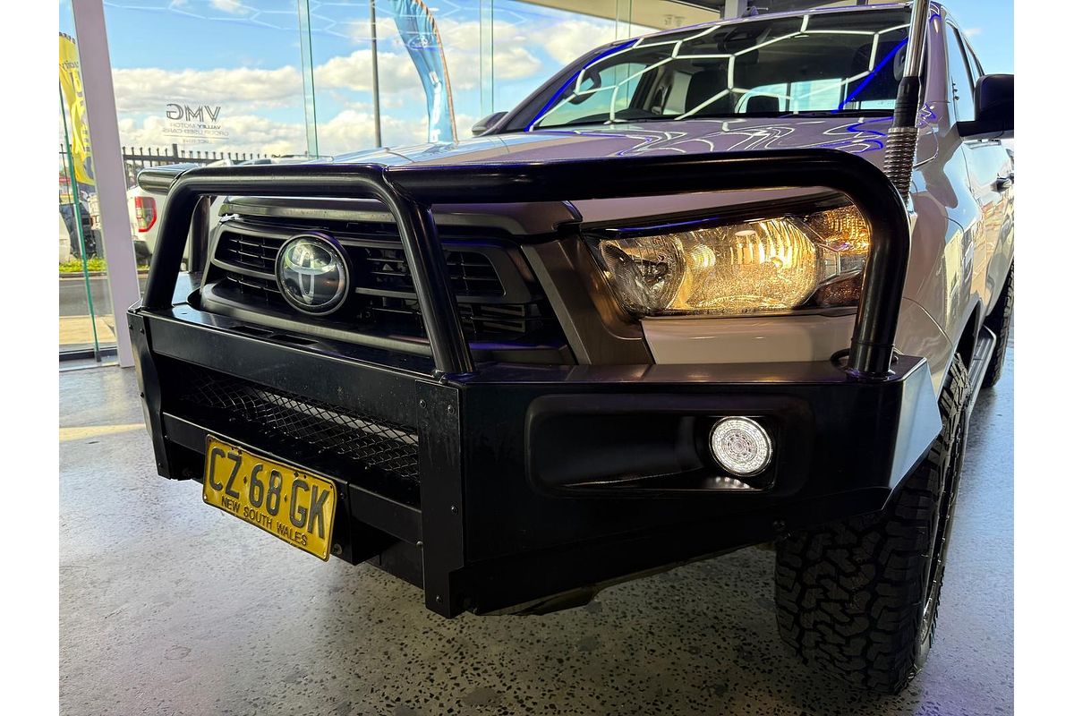 2020 Toyota Hilux SR GUN126R 4X4